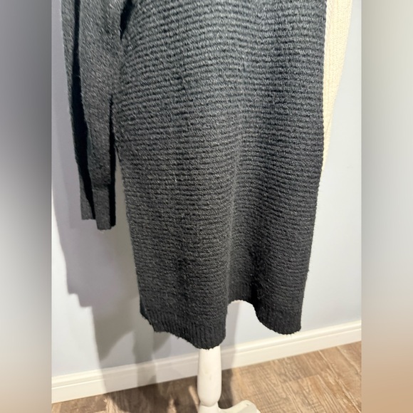 Blu Pepper Two-Tone Sweater in Black and Cream - Picture 9 of 12